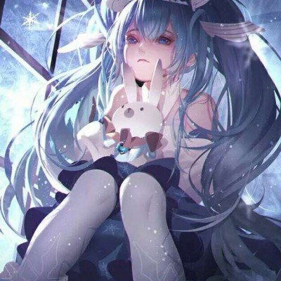 女子刮大腿疏通胆经像刨木头